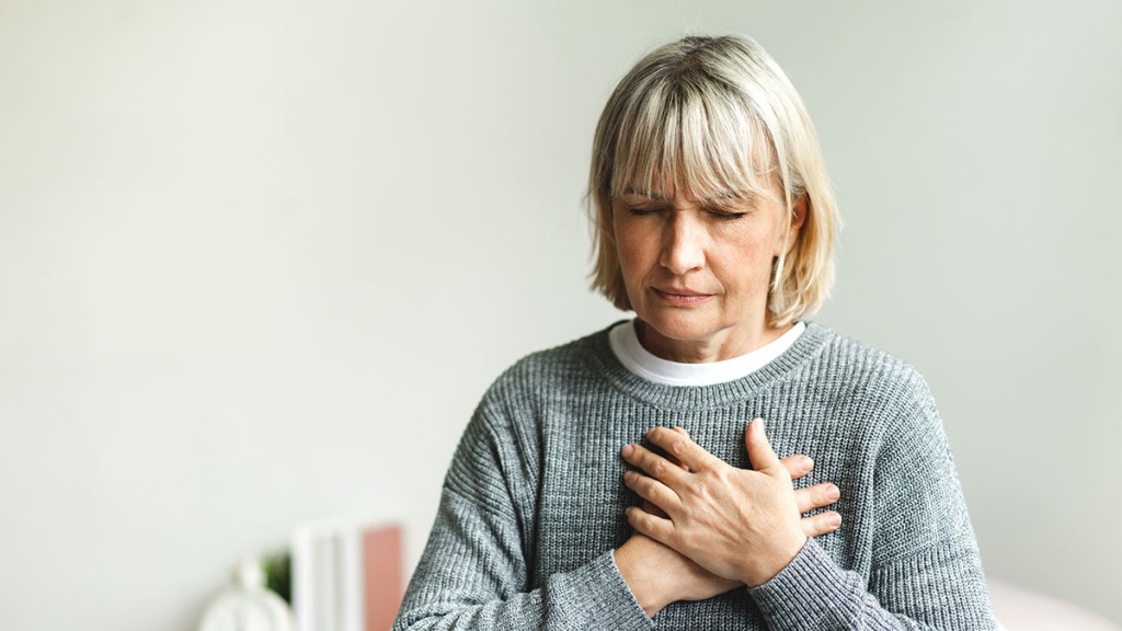 Yalnız Yemek Yiyen Yaşlı Kadınlarda Kalp Hastalığı Riski Daha Yüksek