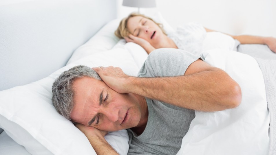 snoring-onset-of-alzheimers