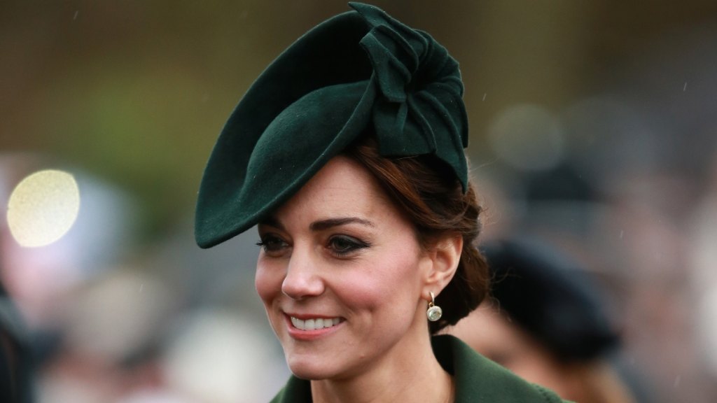Kate-Middleton-Christmas-2015-GettyImages-502442386