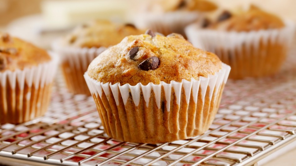 how-to-make-peanut-butter-banana-muffins