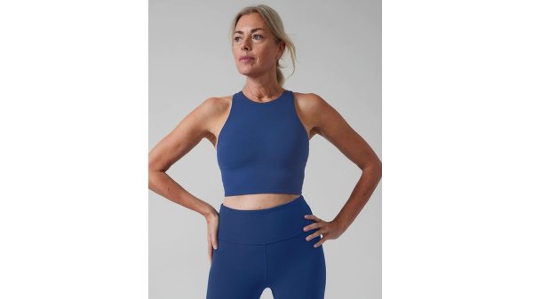 Best Workout Clothes for Women Over 50