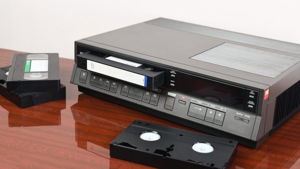 Videocassette Recorder (VCR)