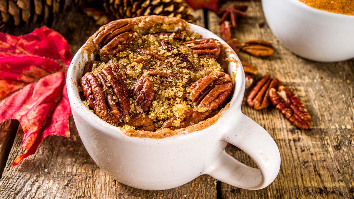 Pecan pie in a mug