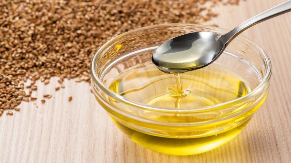 flaxseed oil, a food that can improve BDNF brain levels