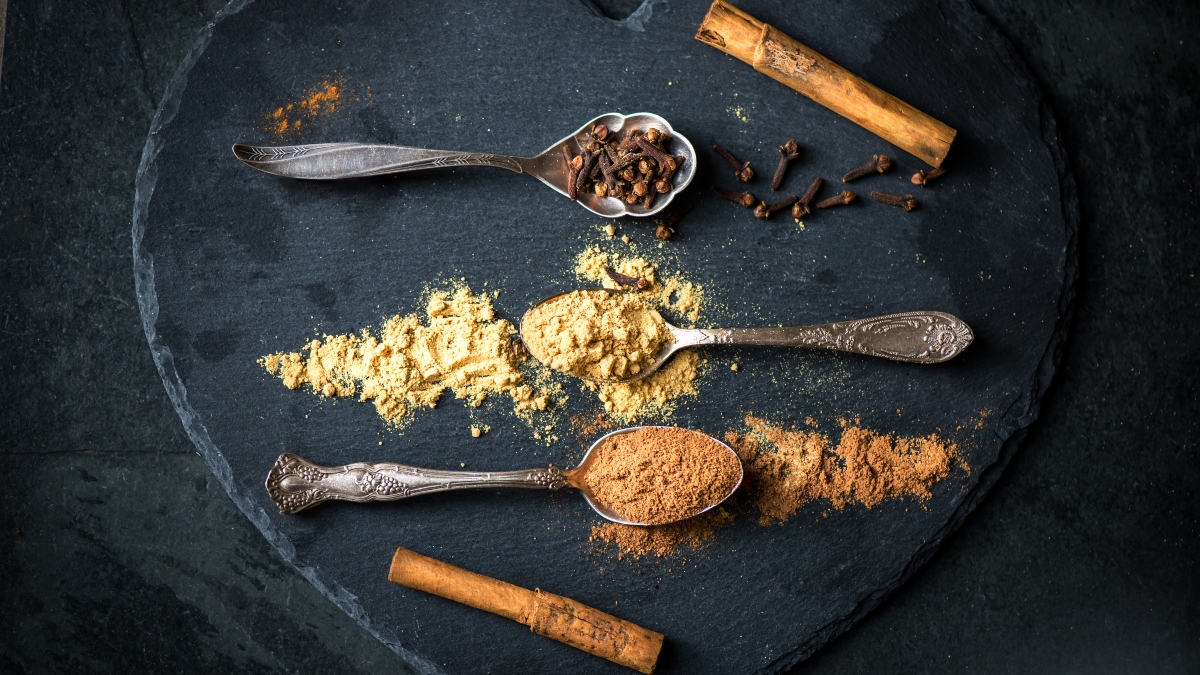 5 Spices for Beauty: Firm Wrinkles and More