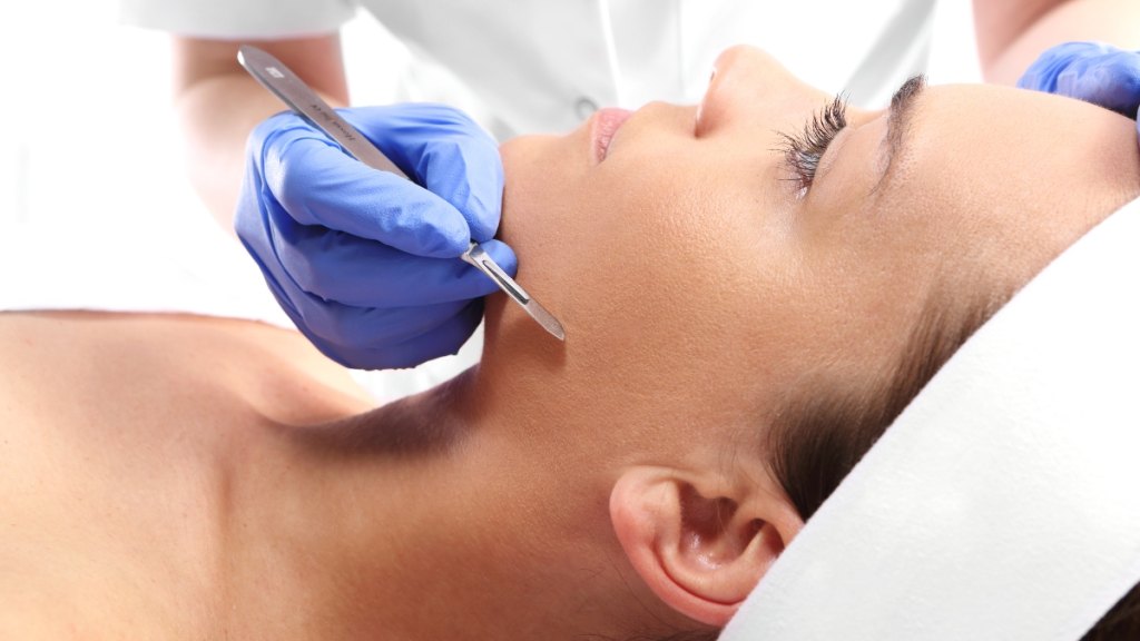 caucasian woman getting an Egyptian facial