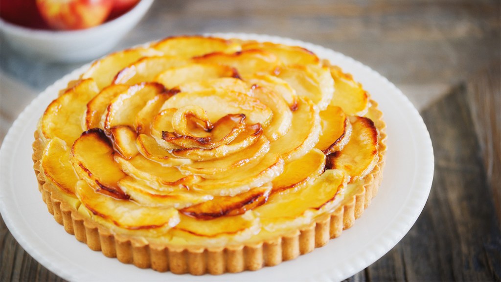A recipe for Apple Ginger Tart as part of a guide answering the question: "Does seasoning expire?"