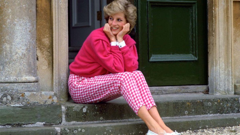 Princess Diana portrait synd featured image