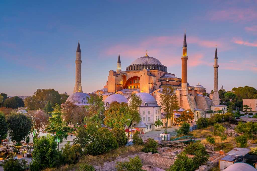 Beautiful,View,On,Hagia,Sophia,In,Istanbul,,Turkey,From,Top