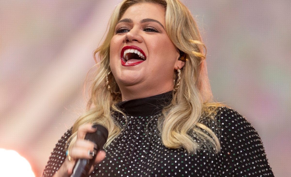 Kelly clarkson zodiac sign 60 photos