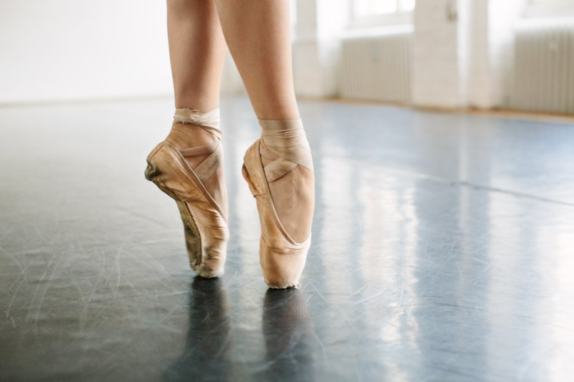 Ballerina toe shoes
