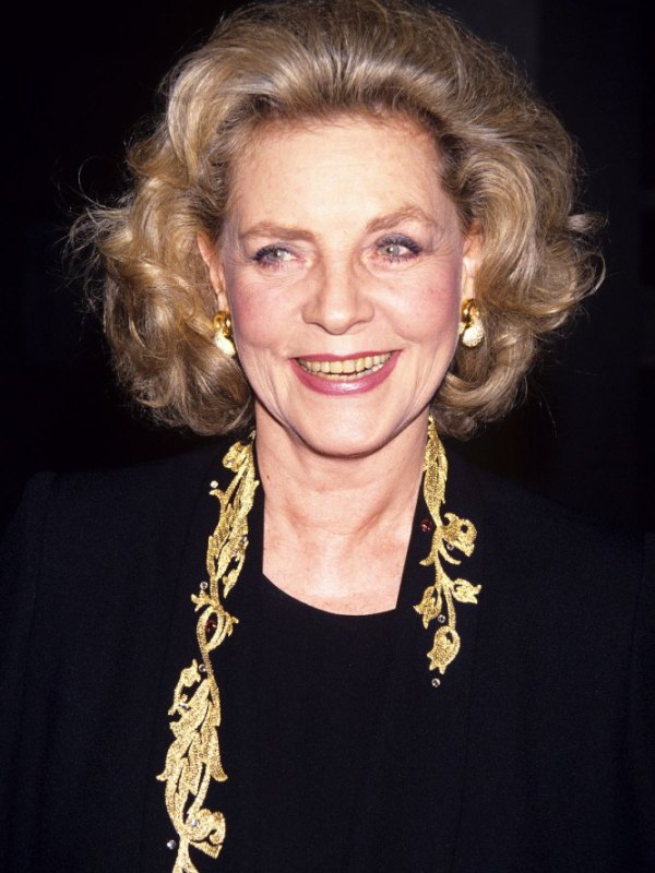 Bacall’s pin curls were consistently stunning (1990)