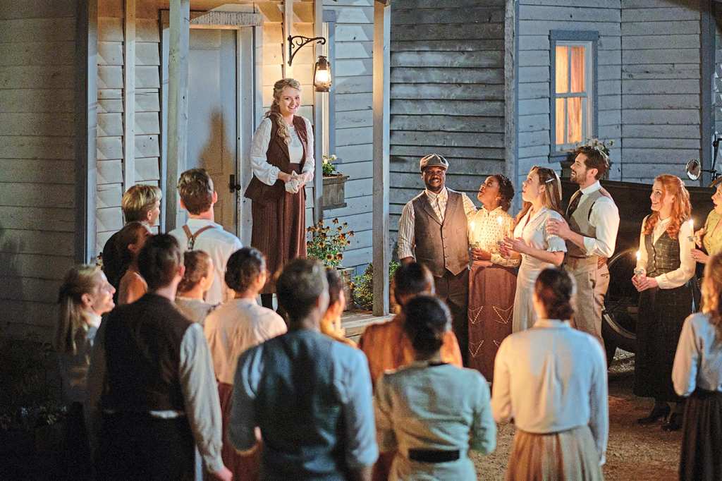 When Calls the Heart Cast, Season 10