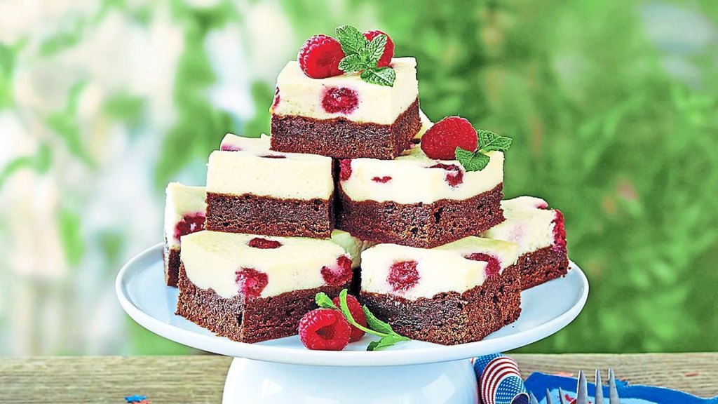 Berry-Cherry Cheesecake Bars