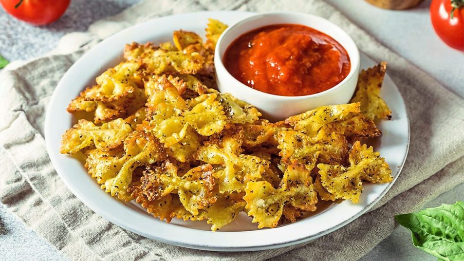 Bow-Tie Pasta Chips sits waiting to be eaten (air fryer appetizers)