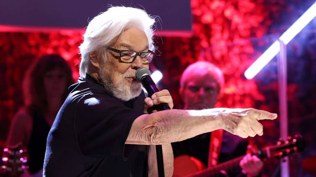 Bob Seger surprises Patty Loveless, 2023