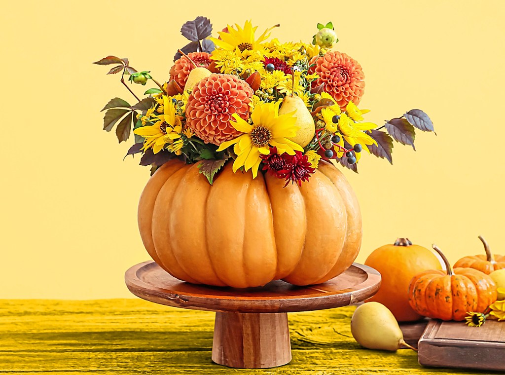 DIY Bouquet: Blooming pumpkin bouquet for Halloween or fall table