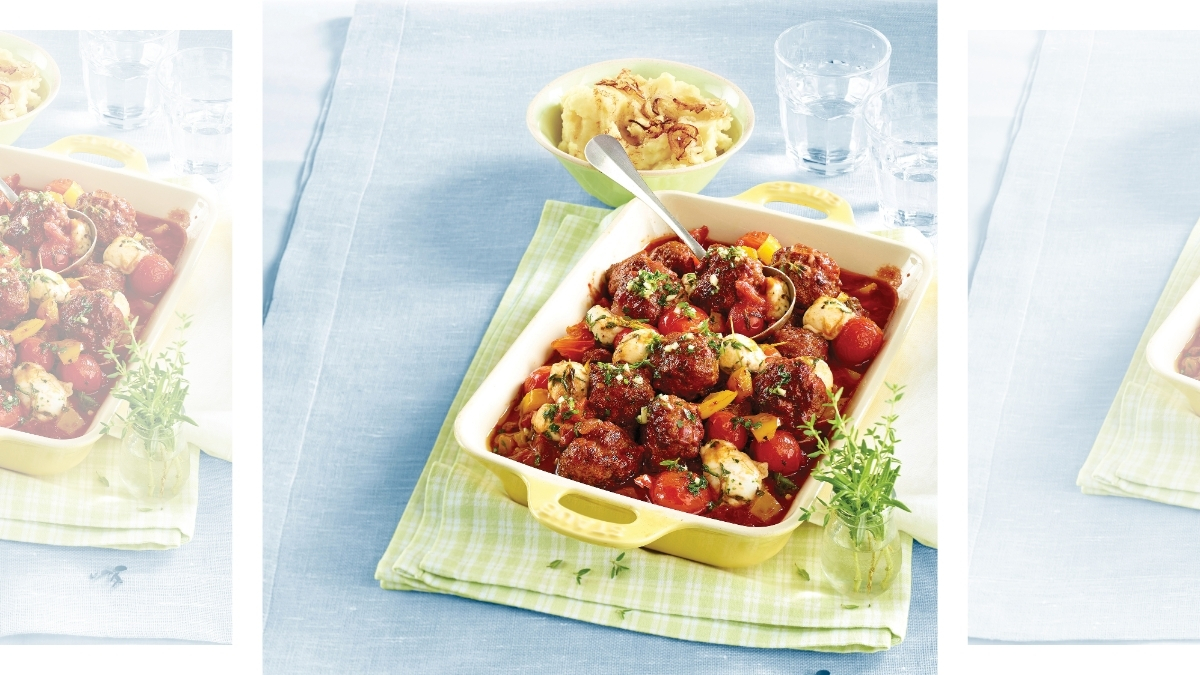 Meatballs with Peppers and Cherry Tomatoes recipe