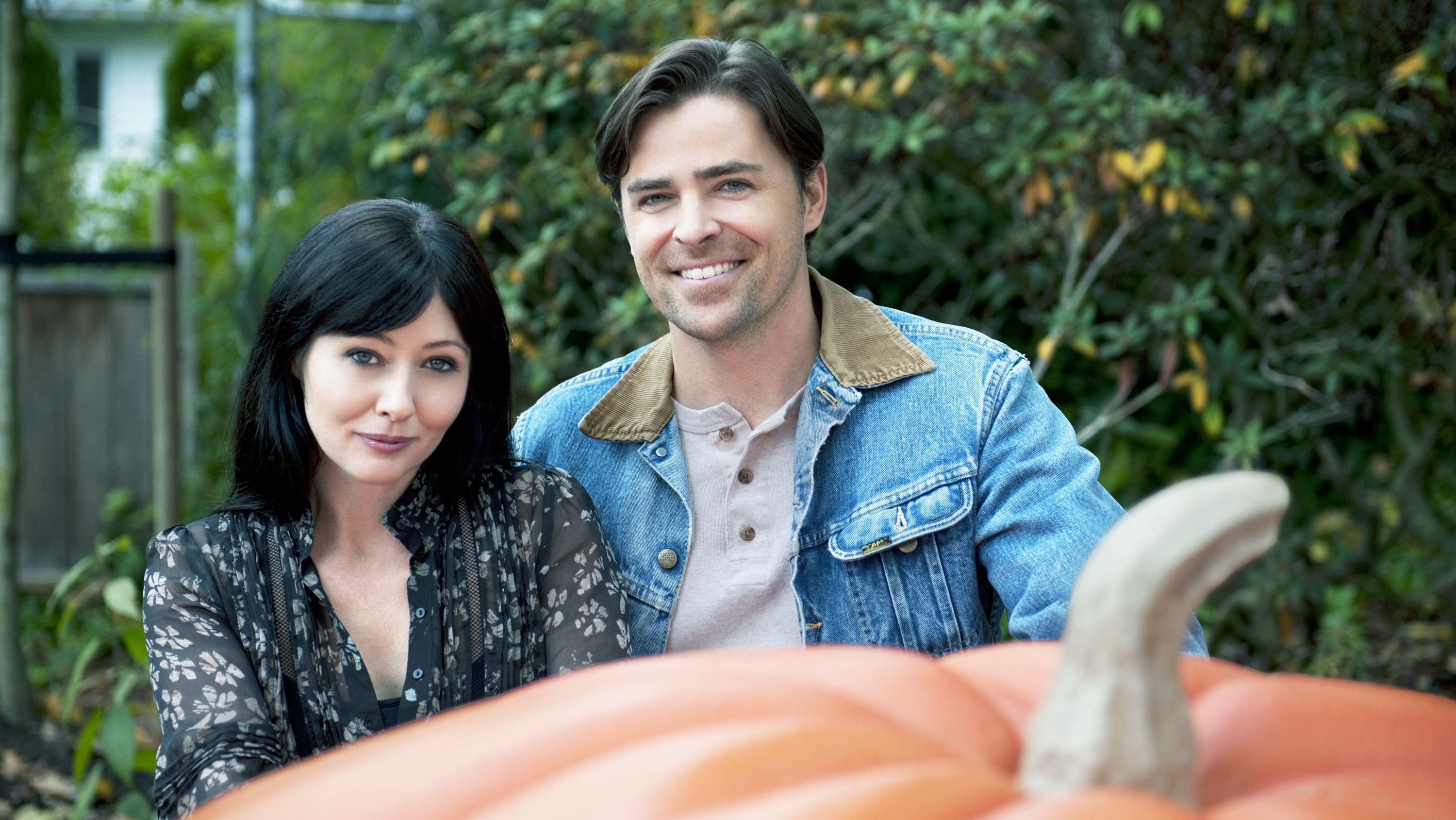 Shannen Doherty and Kavan Smith, Growing the Big One, 2010