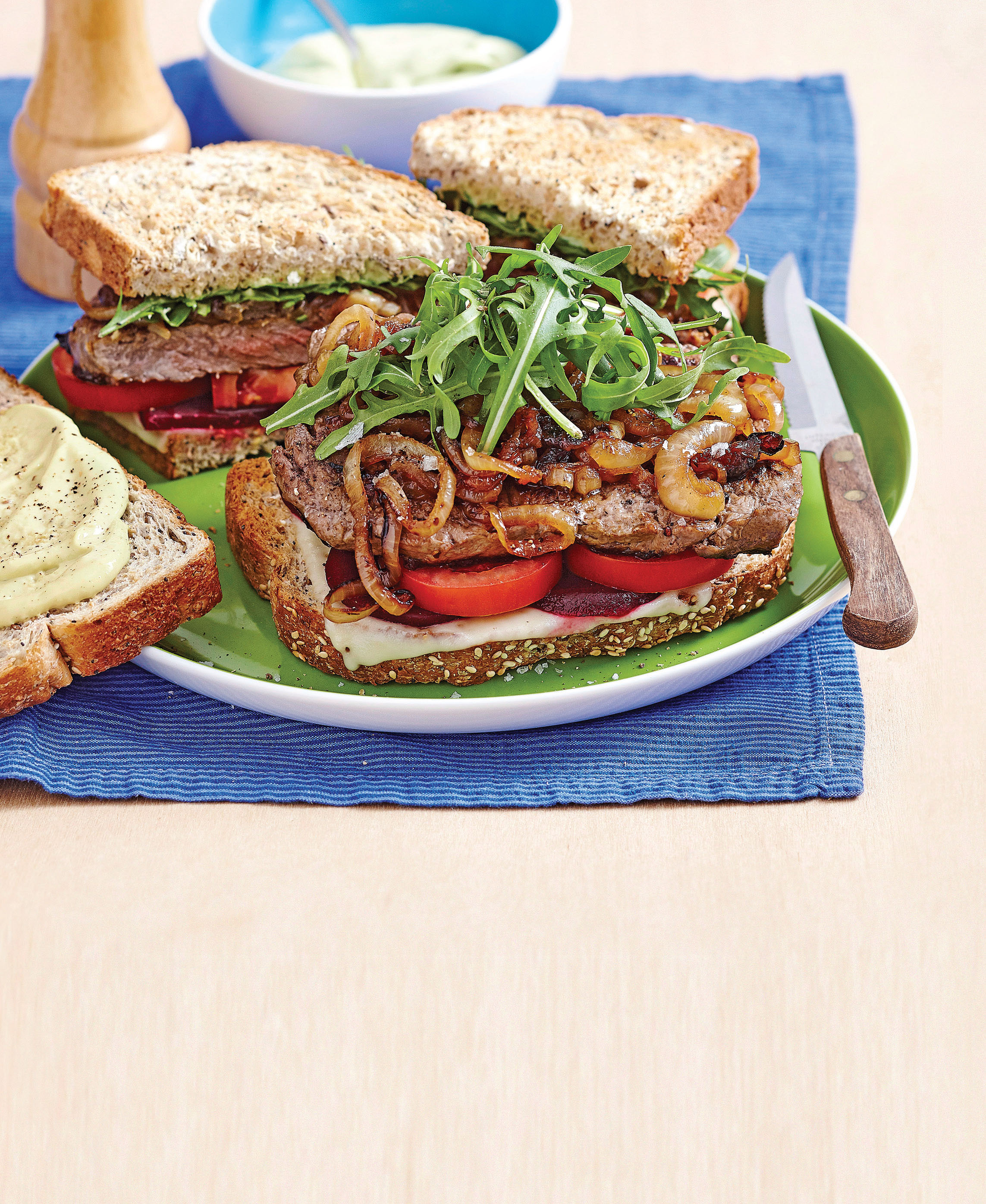Sirloin and Onion Sandwiches Recipe