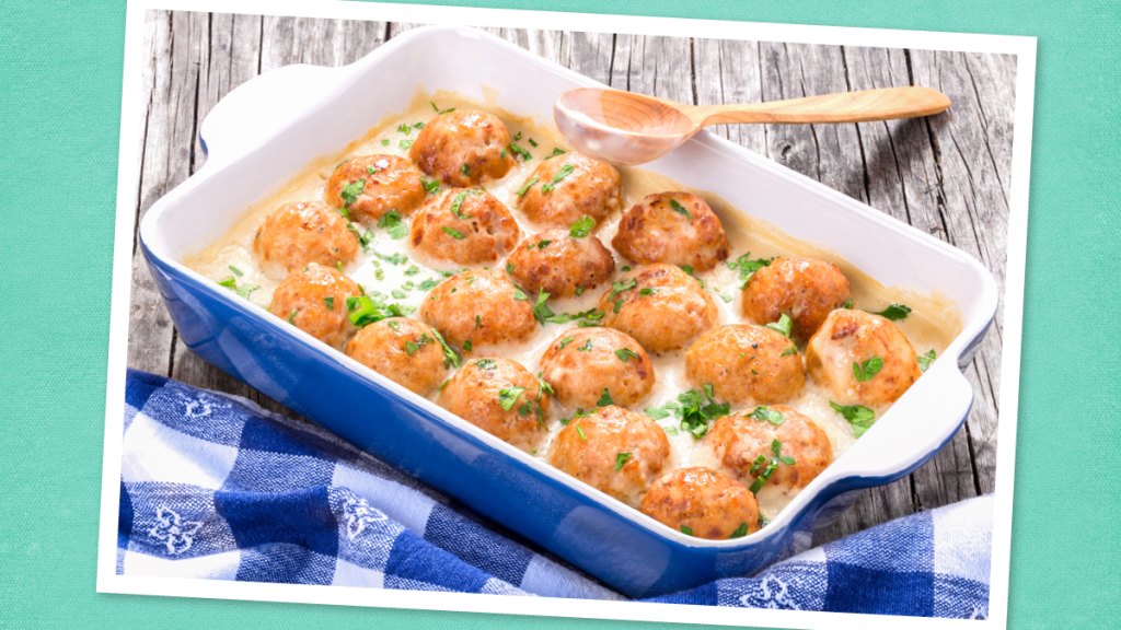 Healthy Ground Chicken Recipes: Baked Chicken Meatballs Alfredo