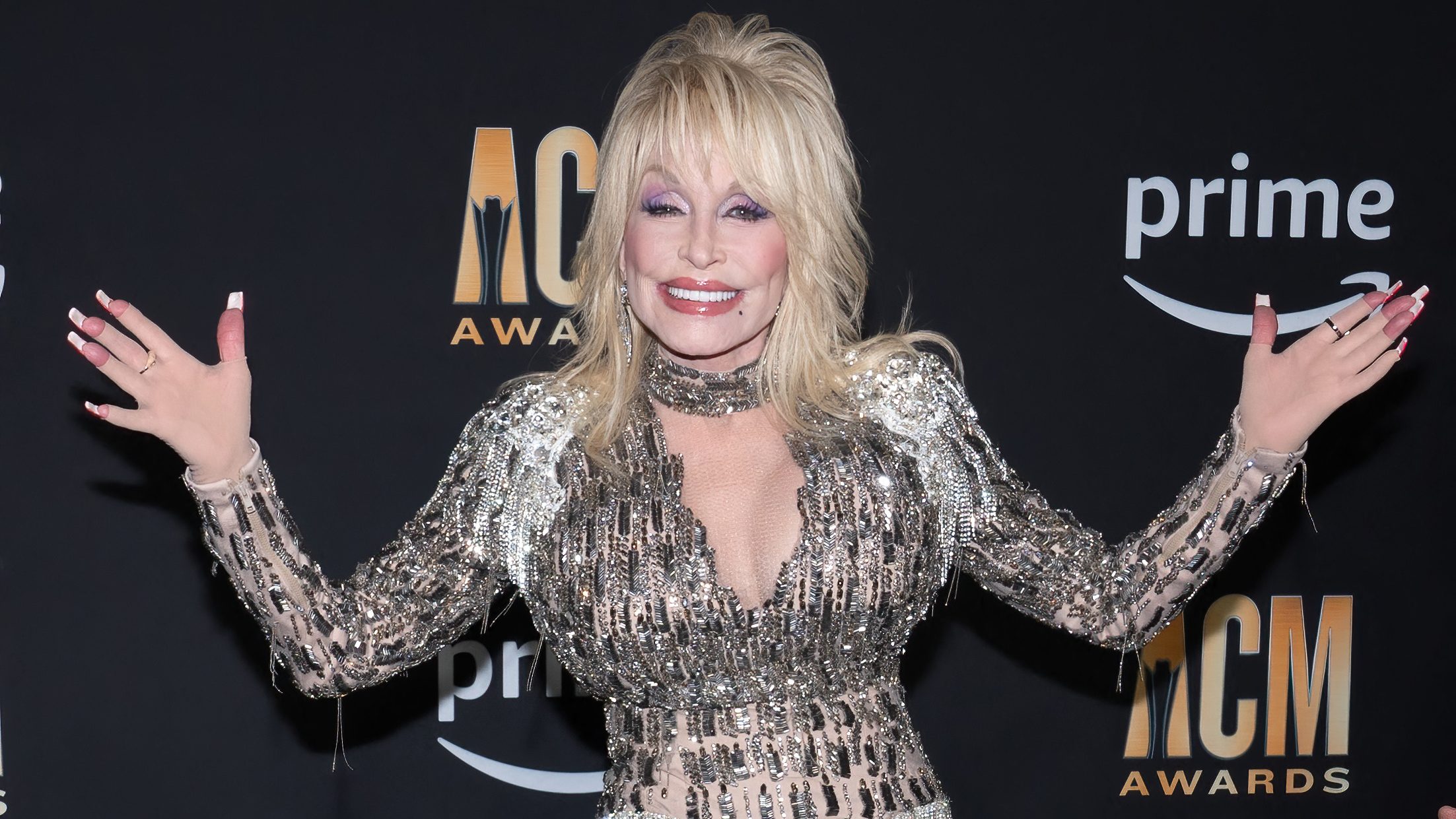 Dolly Parton arrives at the Academy of Country Music (ACM) Awards in 2023
