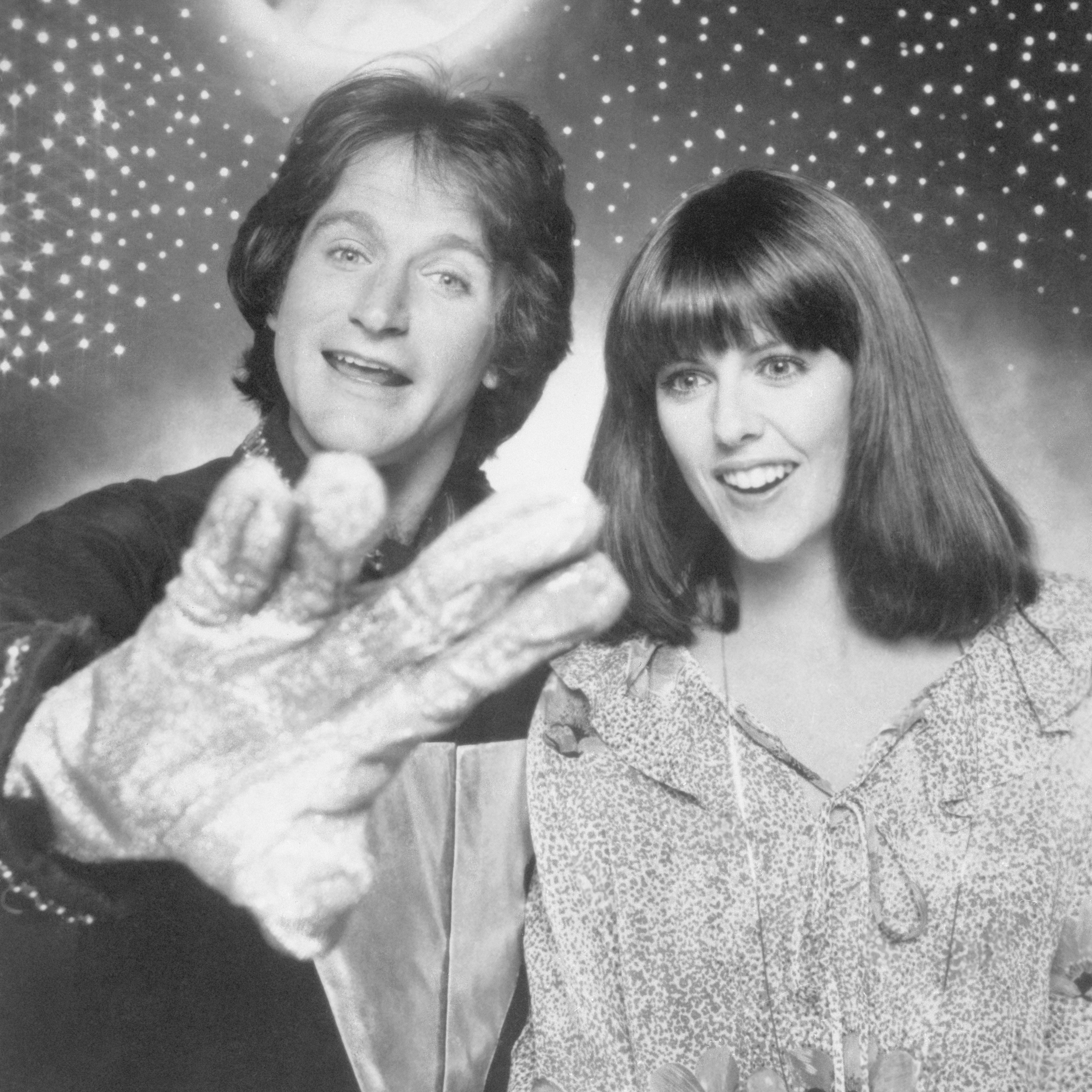 Robin Williams and Pam Dawber in Mork and Mindy, 1979