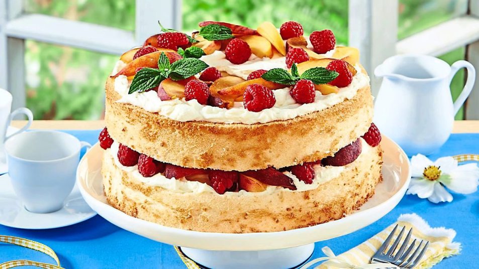 Peach Melba Angel Food Cake sits looking yummy(Easy desserts with few ingredients).