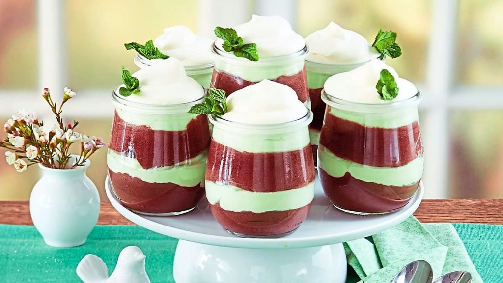 Minty Chocolate Parfaits sits looking yummy (Easy desserts with few ingredients)
