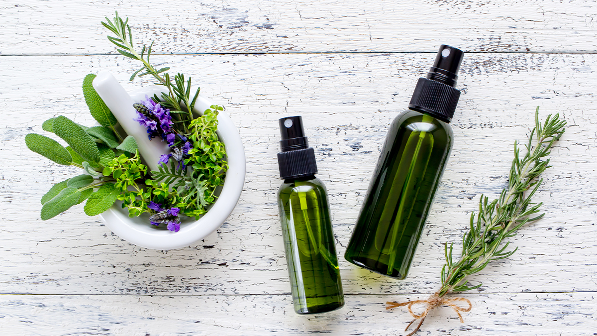 spray bottle and lavendar for how to make a bathroom smell good