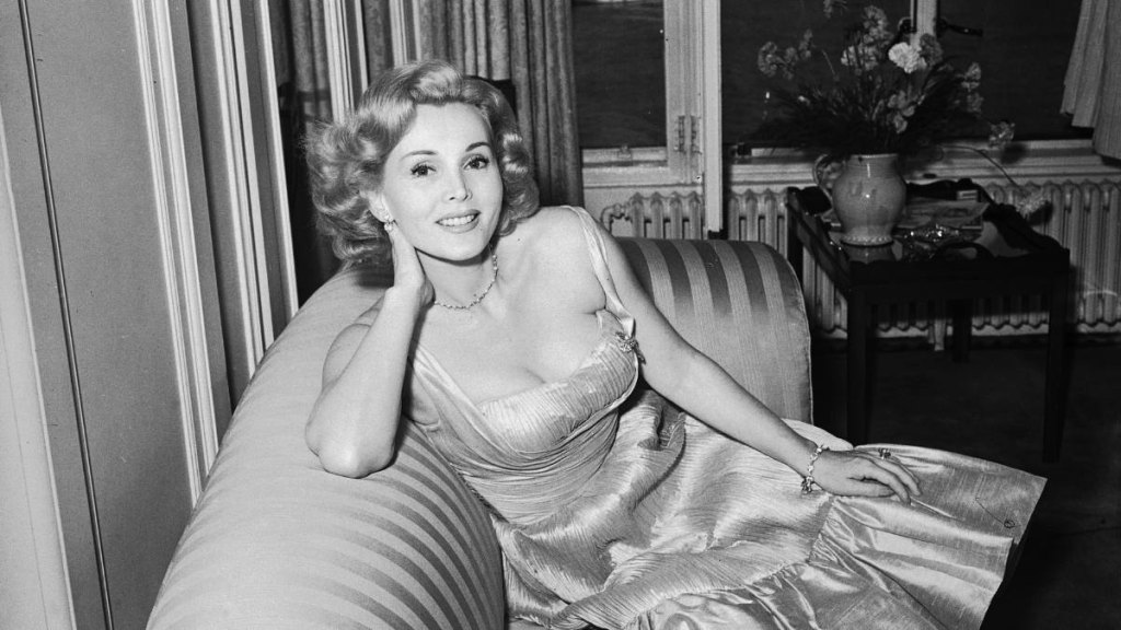 Zsa Zsa Gabor and Felipe de Alba (classic stars who had the shortest marriages)