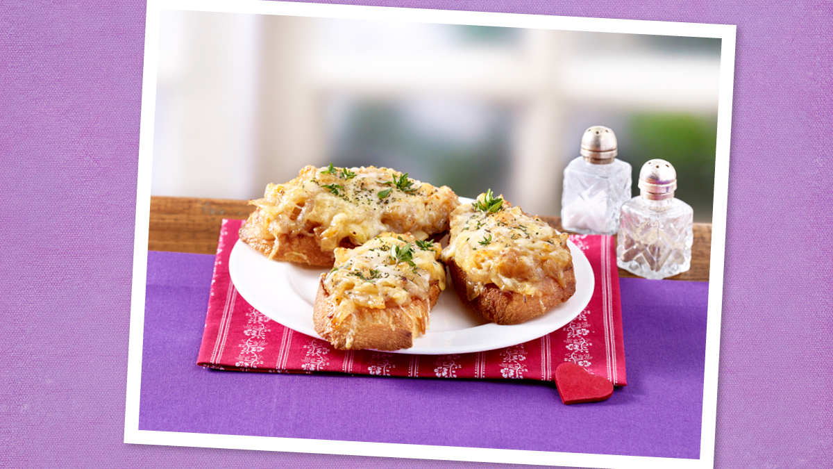 French Onion Soup Crostini (Appetizers for Christmas)