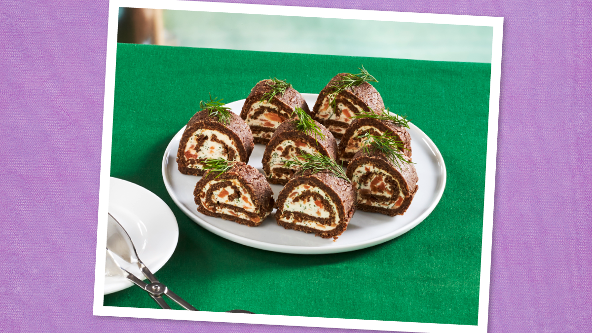 Smoked Salmon Pinwheels (Appetizers for Christmas)