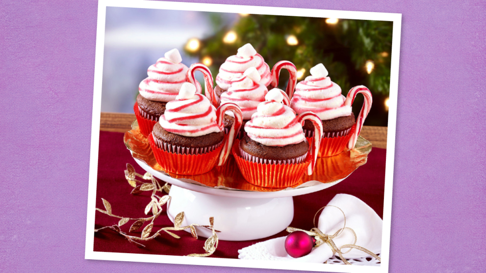 Peppermint Hot Cocoa Cupcakes (christmas cupcakes)