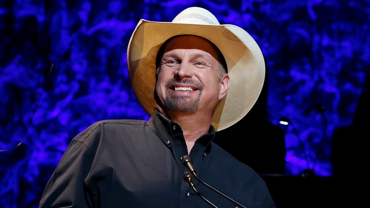Garth Brooks Dishes About His New Bar & Honky-Tonk