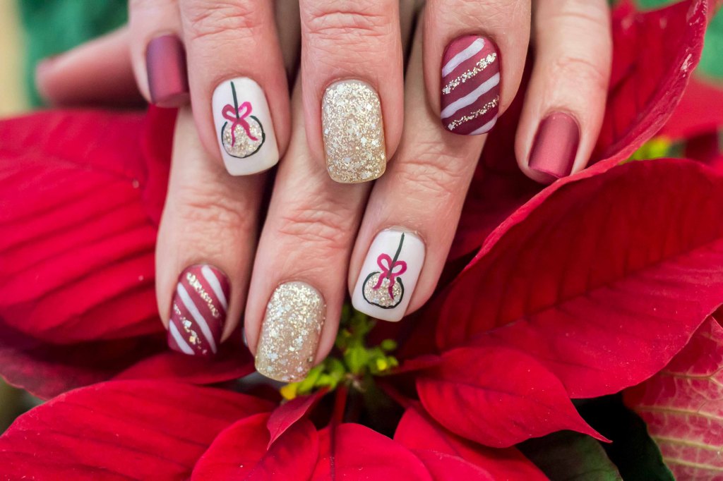 Ornament manicure design