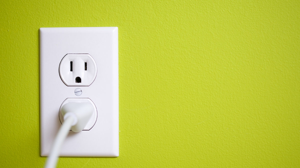 wall socket for does lowering the thermostat save money