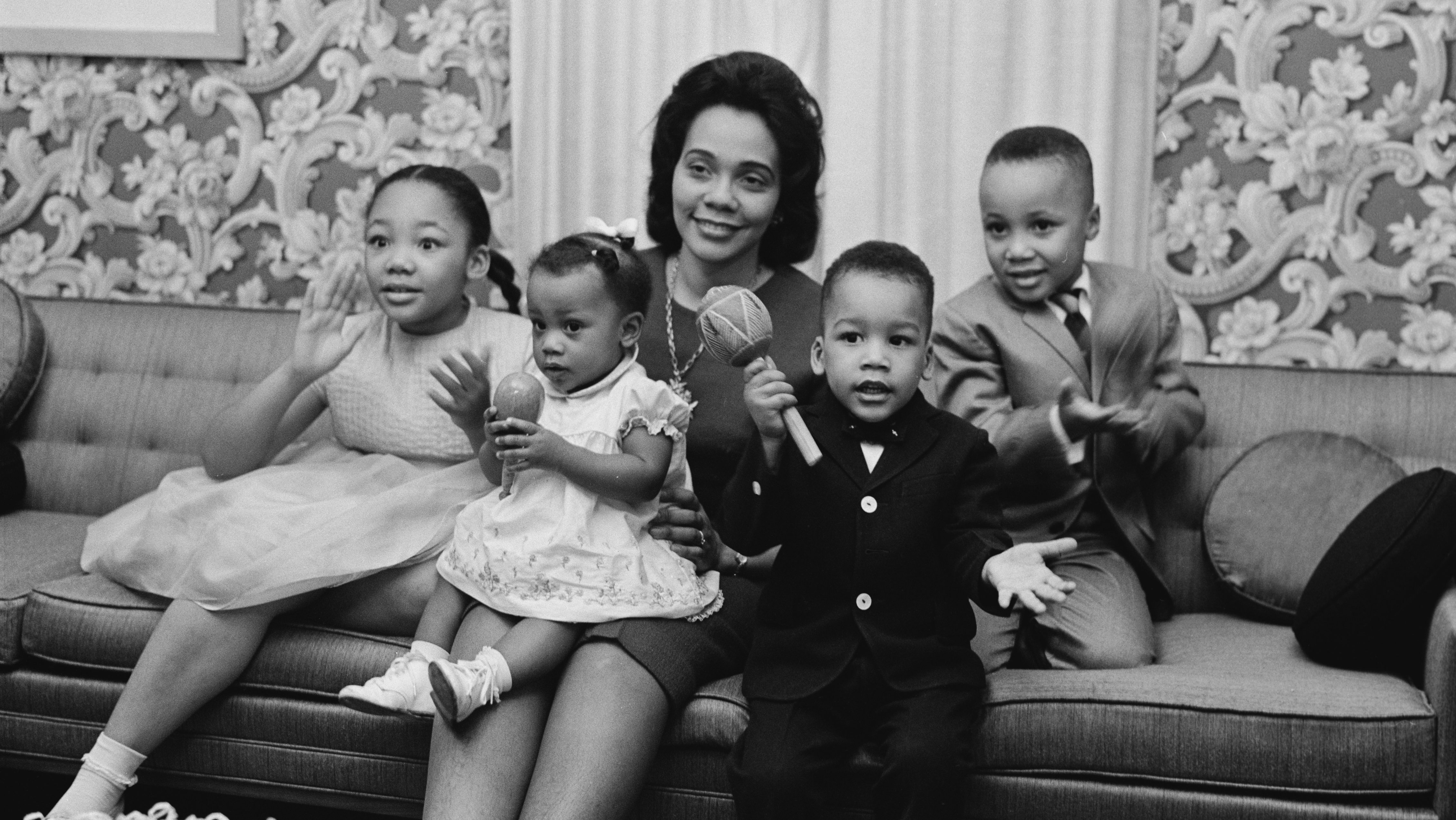 Dr. Martin Luther King, Jr.'s children Yolanda (8), Bernice (11 months), Martin Luther King III (6), Dexter (3) with their mother Coretta Scott King in February 1964