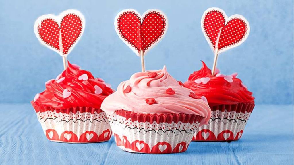 Galentines day ideas: cupcakes