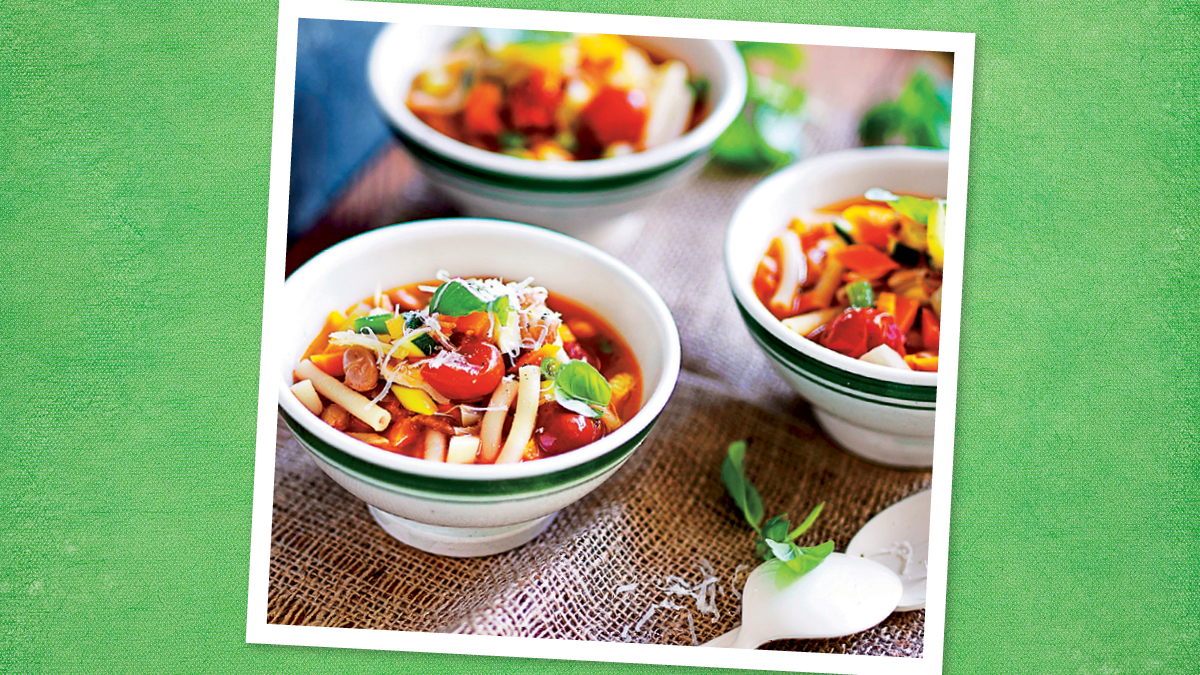 Basil Parmesan Minestrone (Vegetarian slow cooker recipes)