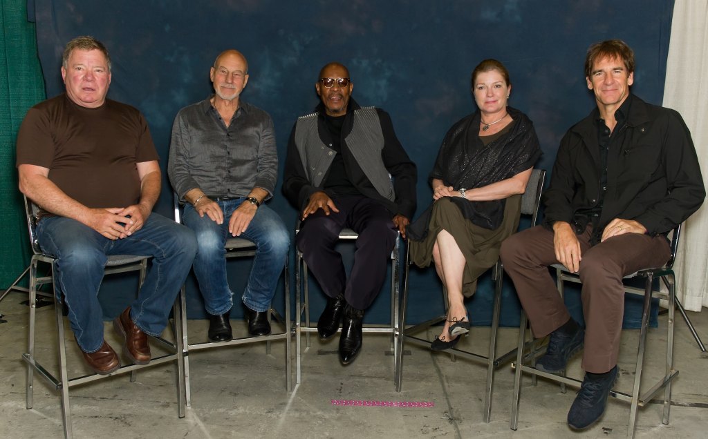 Captains of the Star Trek universe united
