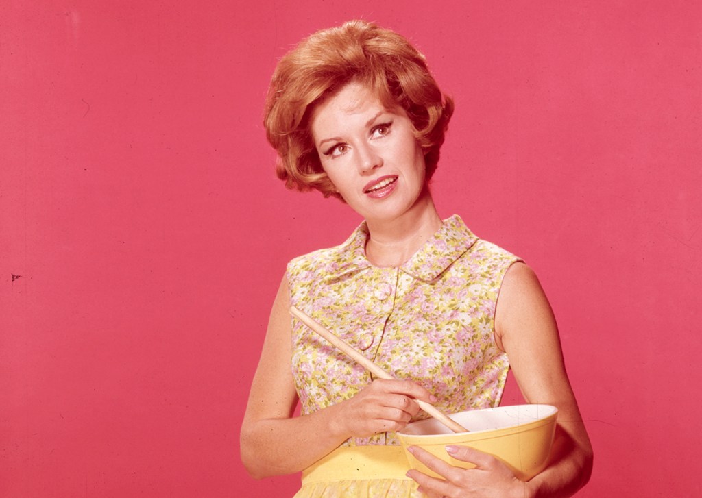 1960s TV Sitcoms: Pat Crowley in Please Don't Eat the Daisies