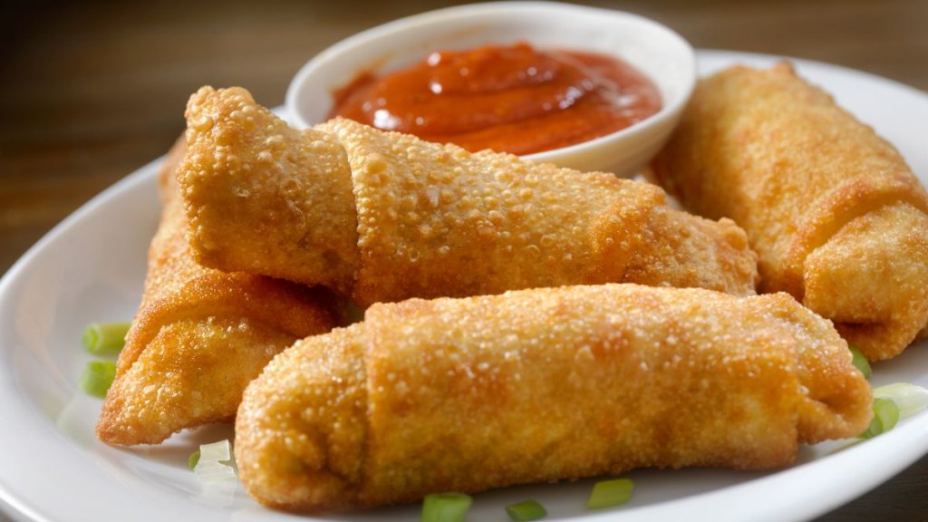 buffalo chicken egg rolls