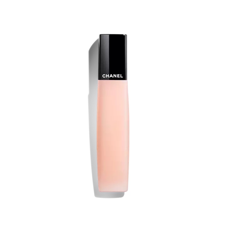 Product image of Chanel L’Huile Camelia Hydrating and Fortifying Oil, one best cuticle oil