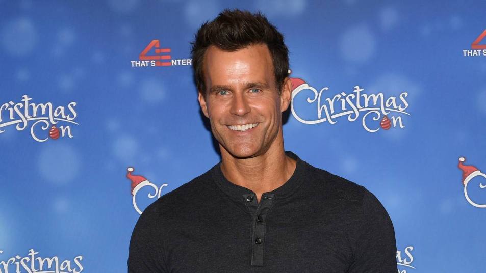 Cameron Mathison attends Christmas Con (2022)