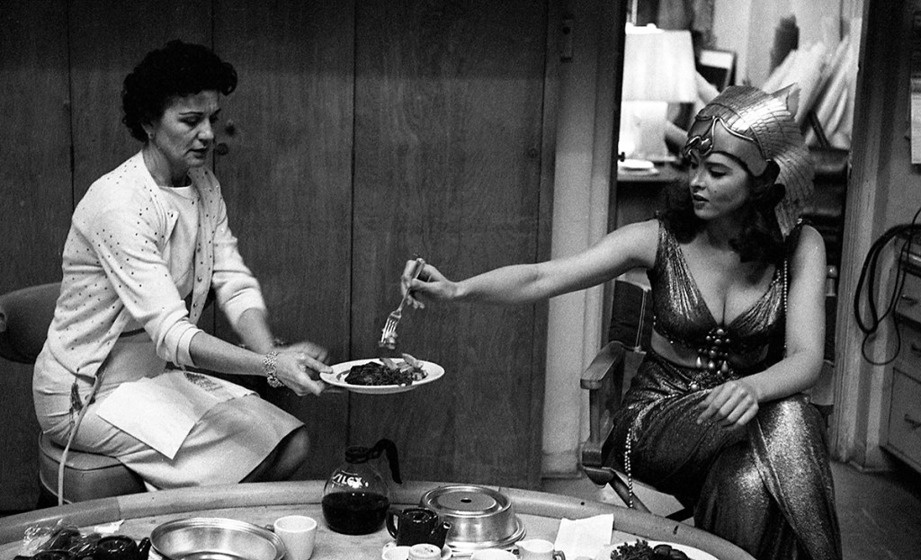 Tina Louise with a costume designer in 1954