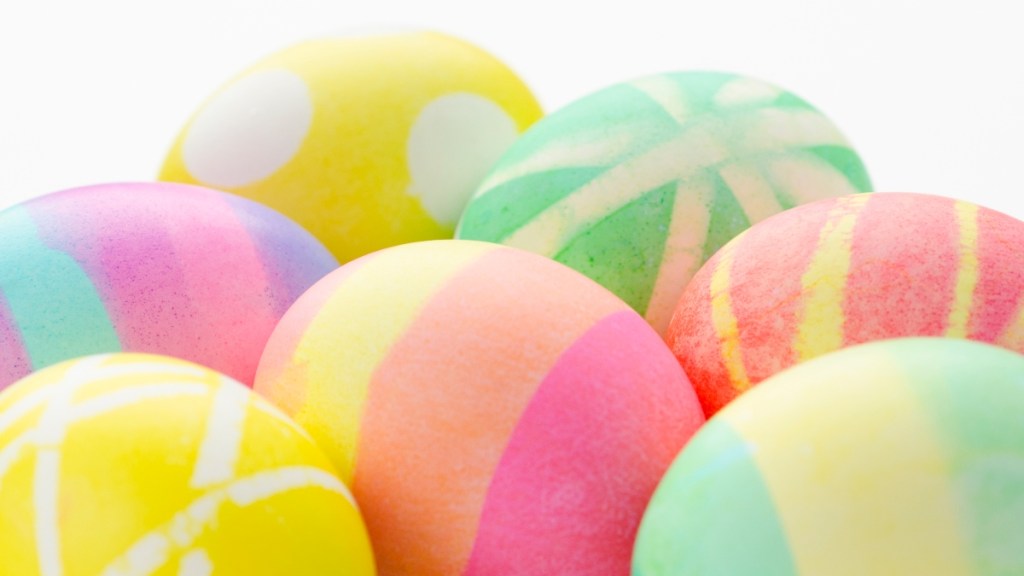 Patterned dyed Easter eggs