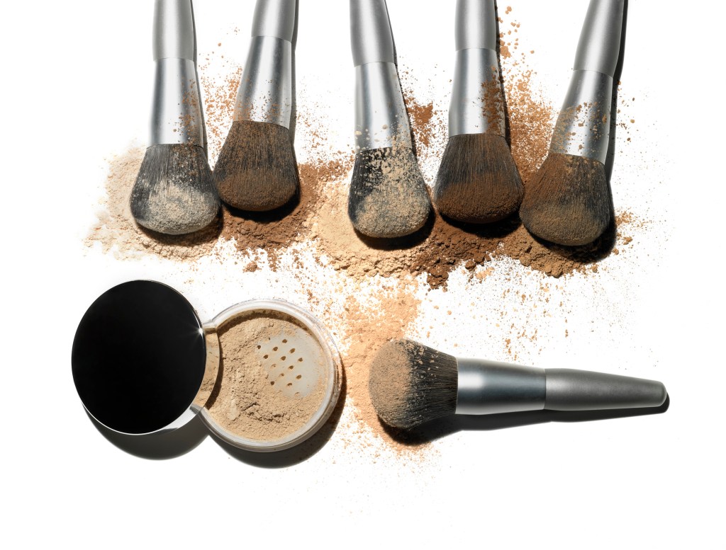 variety of setting powders and brushes