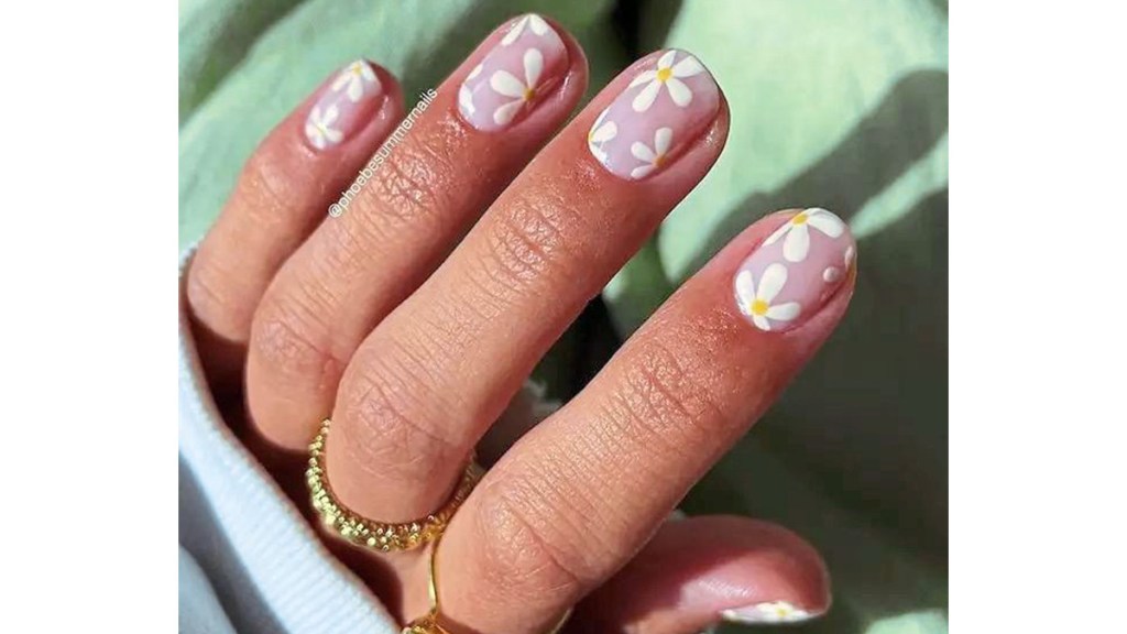 daisies easter nail design