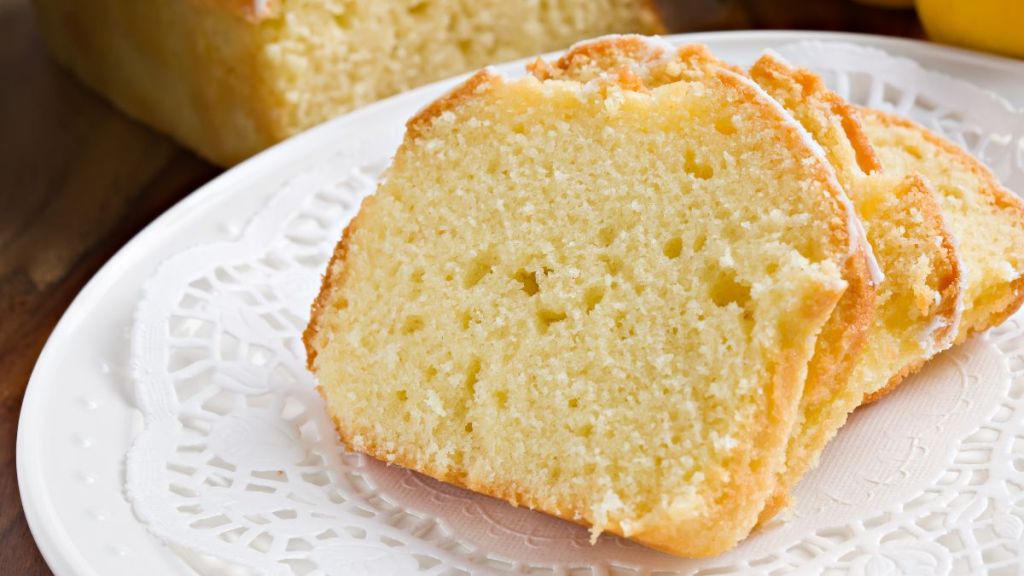 butter cake: pound cake slice